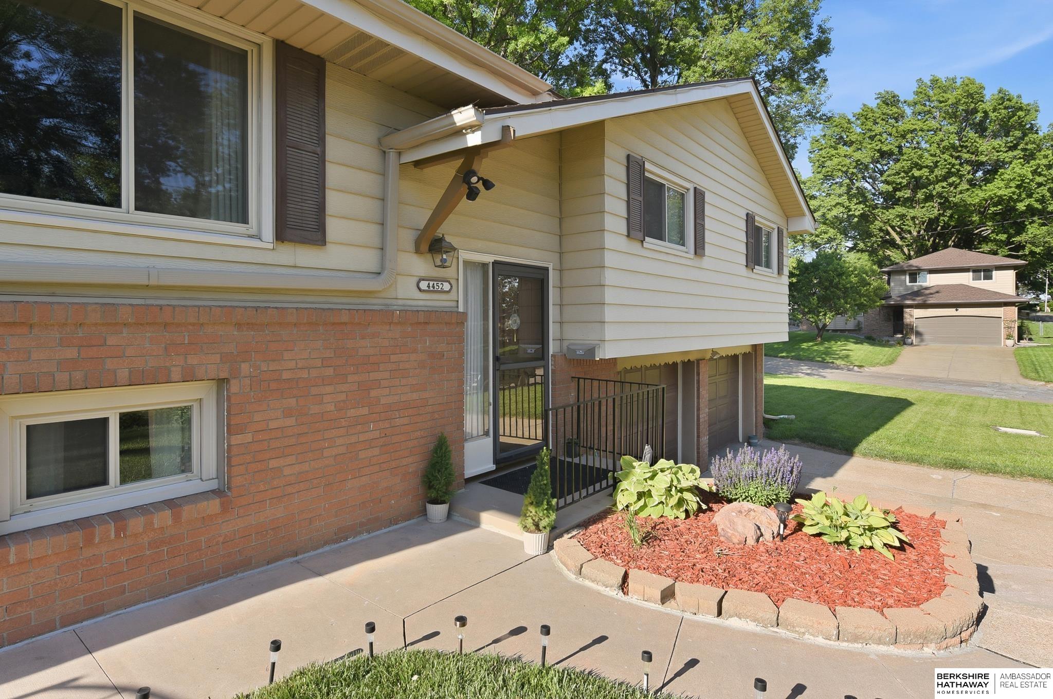 4452 Shady Lane Circle