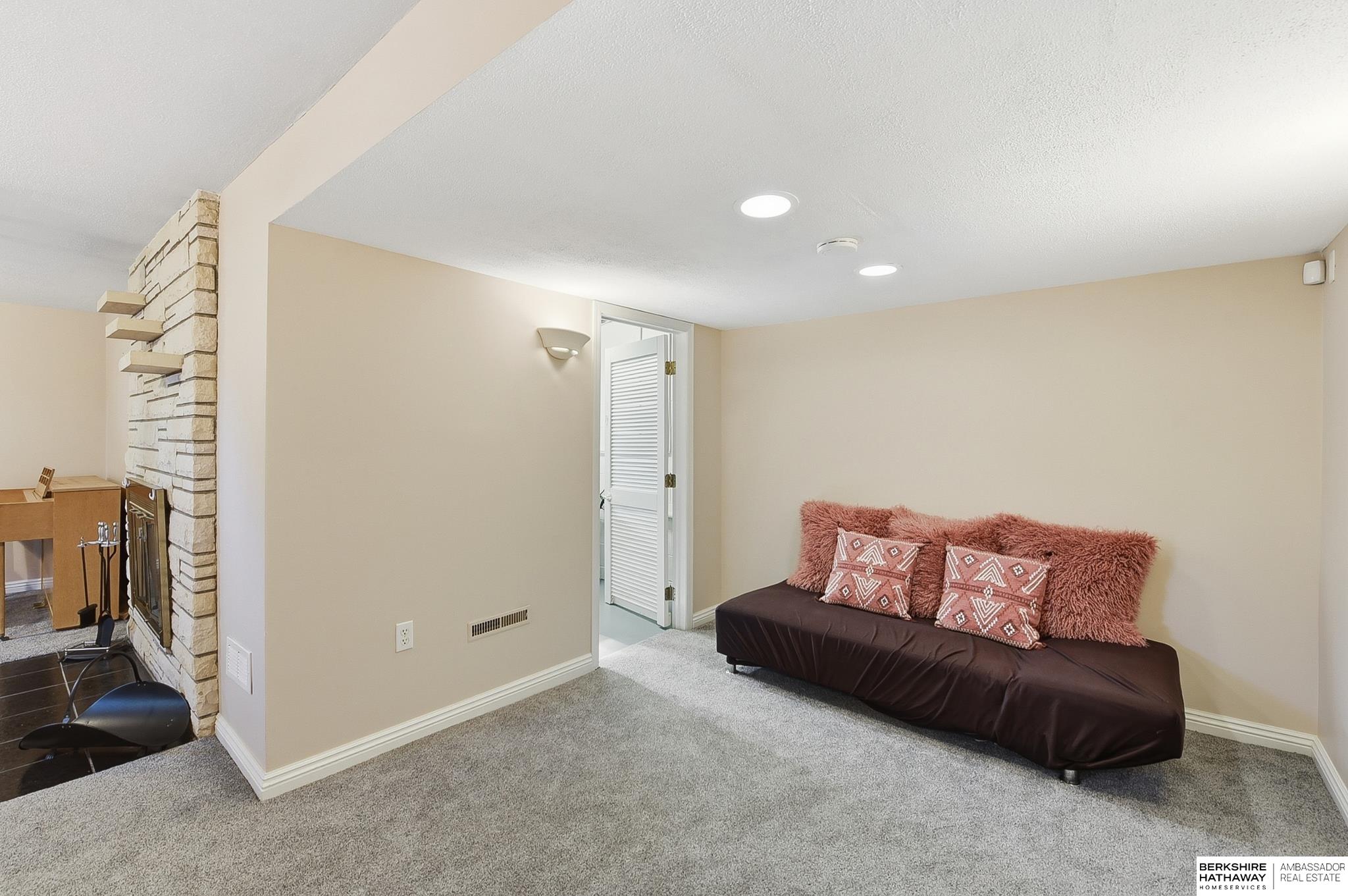 4452 Shady Lane Circle