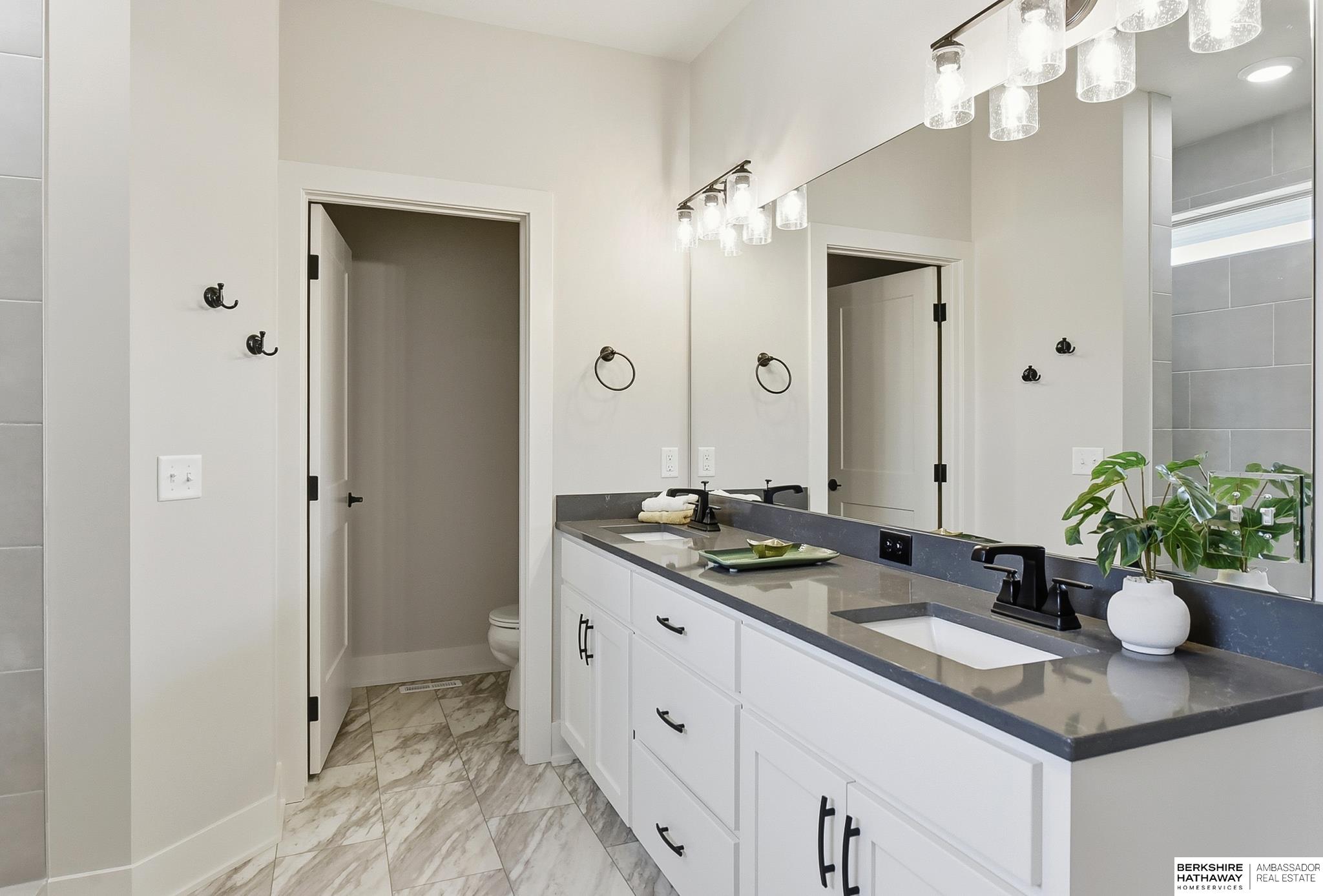 9808 Overland Trail