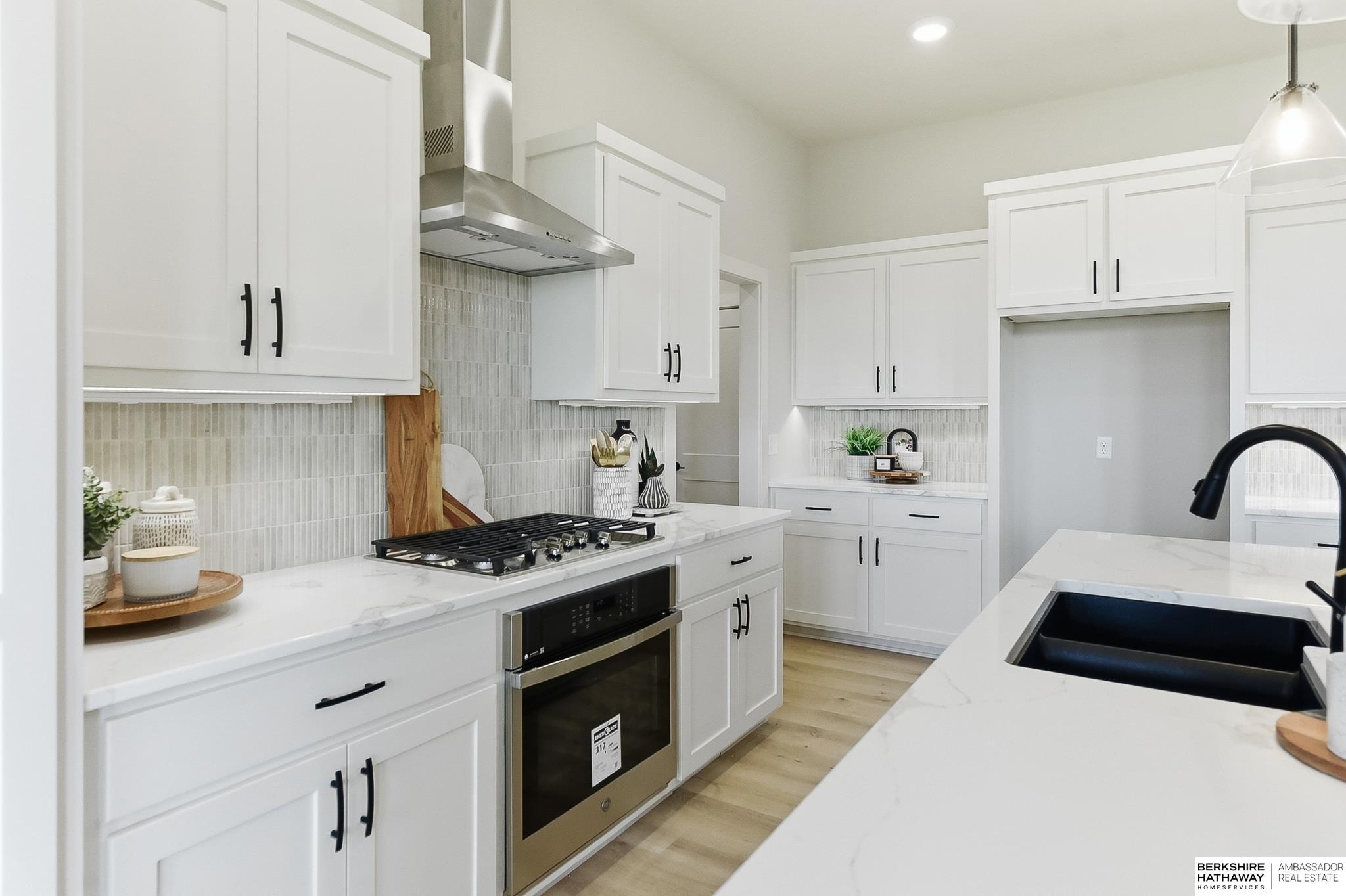 9808 Overland Trail
