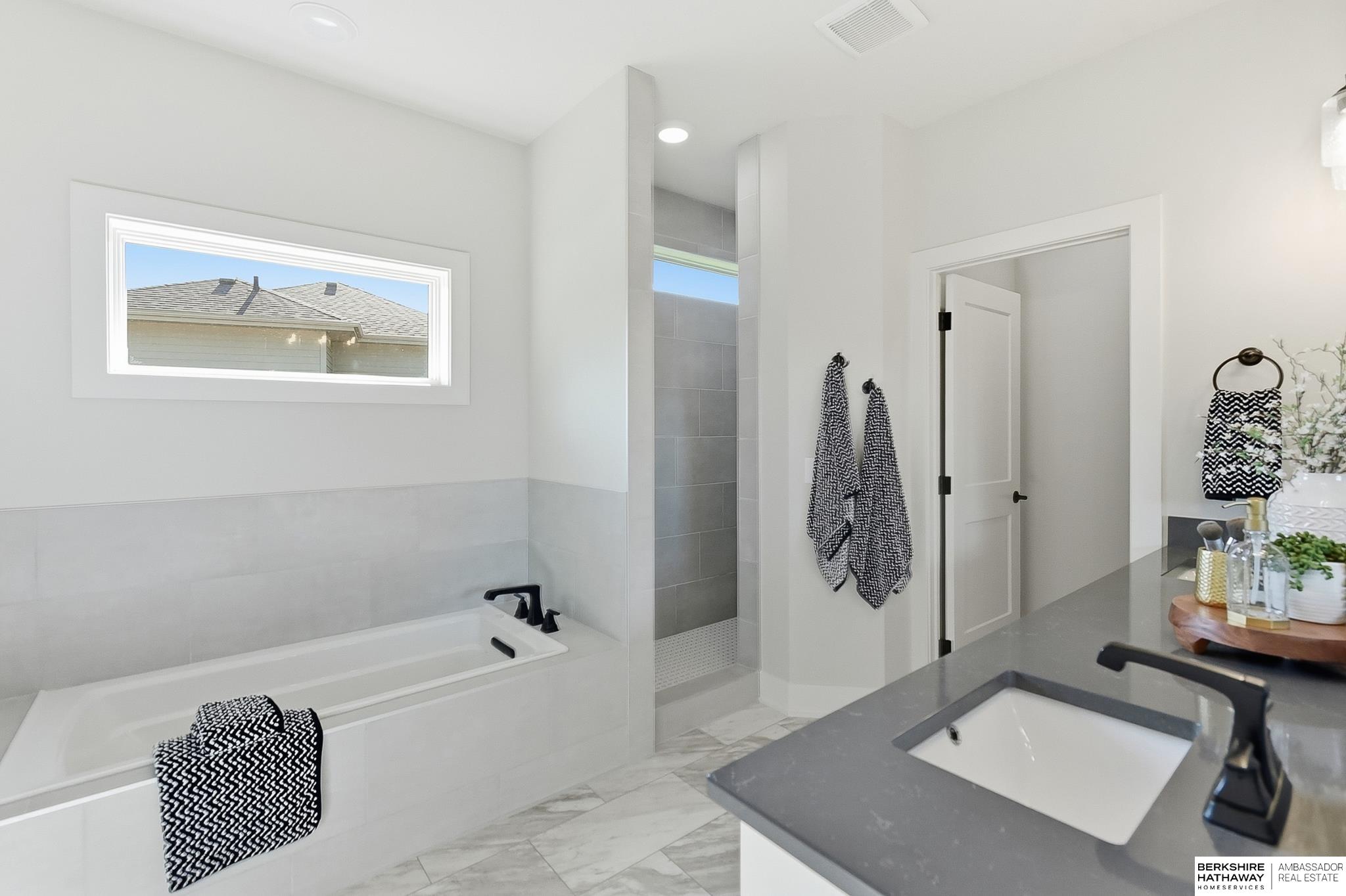 9808 Overland Trail