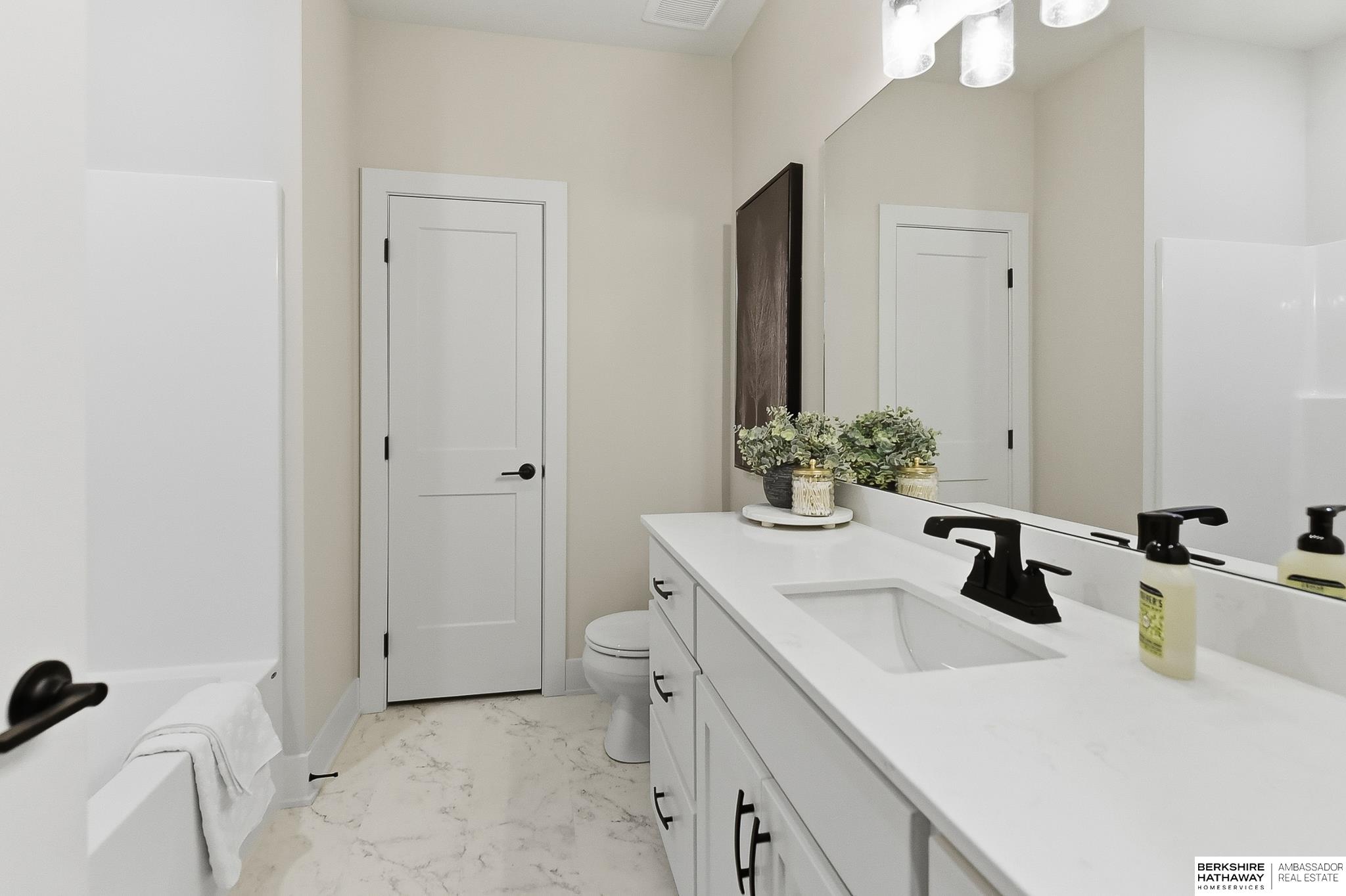 9808 Overland Trail