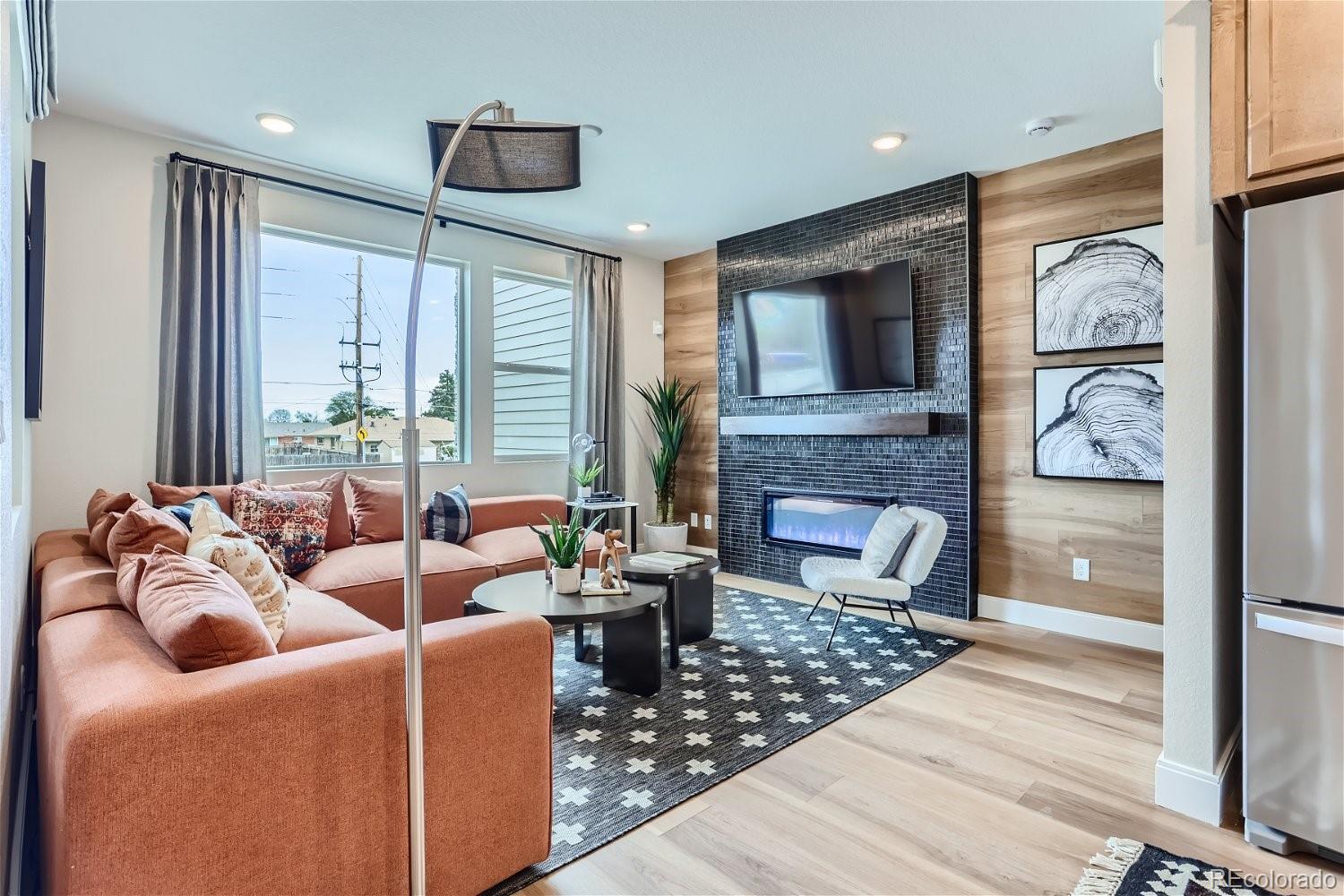 2670 W 67th Place