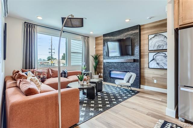 2670 W 67th Place