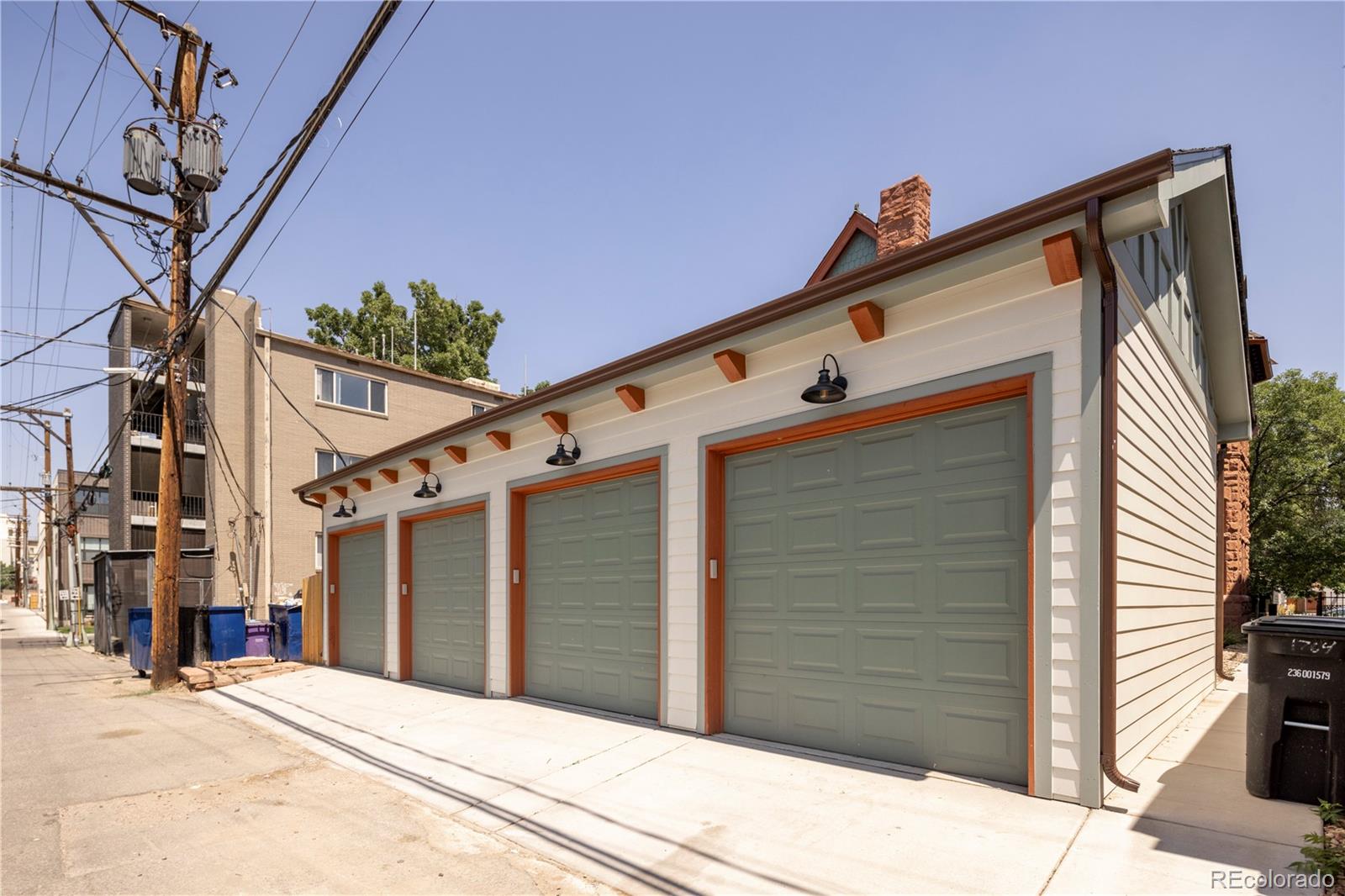 1763 N Williams Street Unit: 101