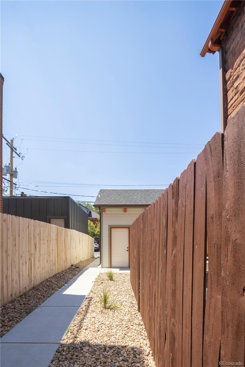 1763 N Williams Street Unit: 101