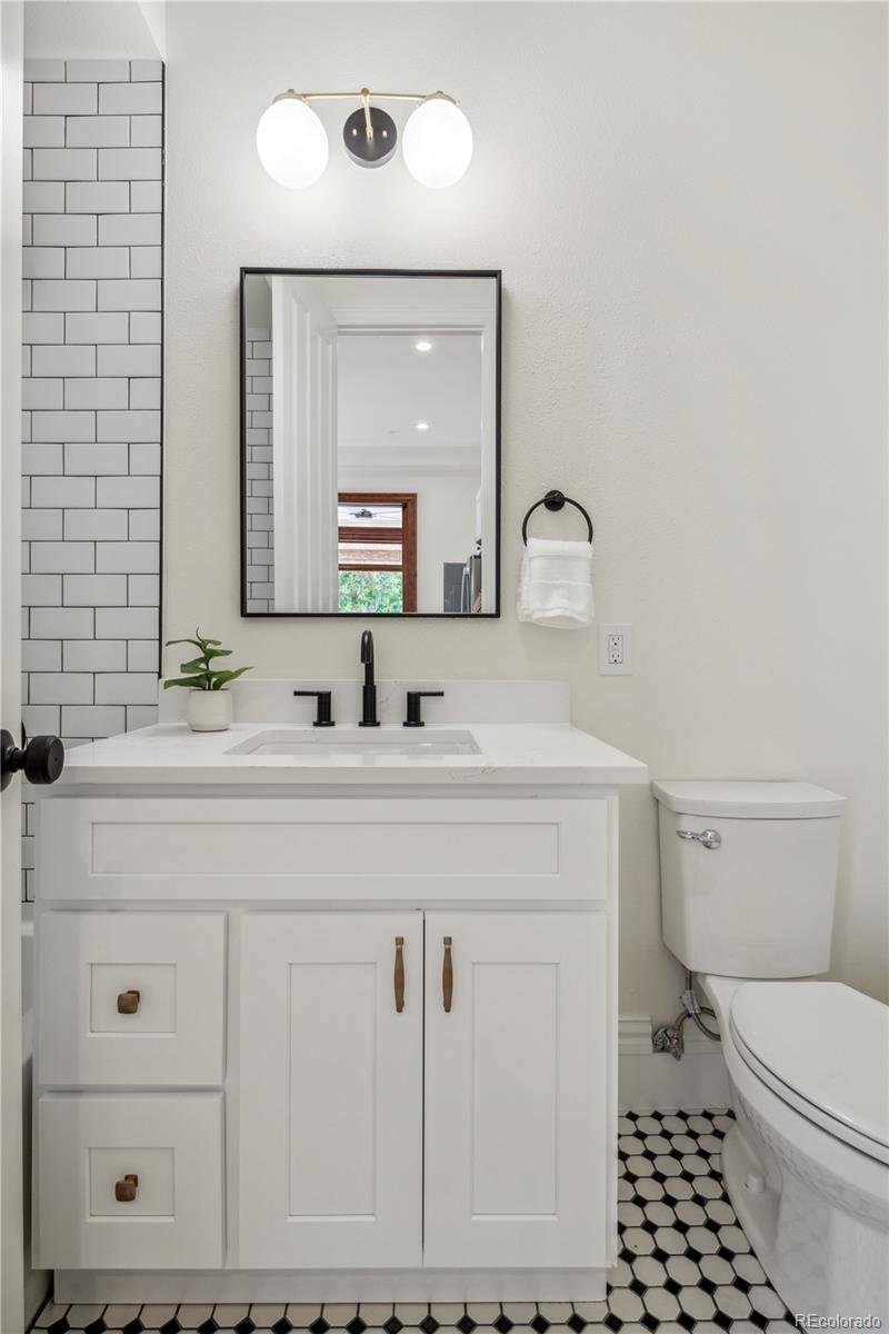 1763 N Williams Street Unit: 101
