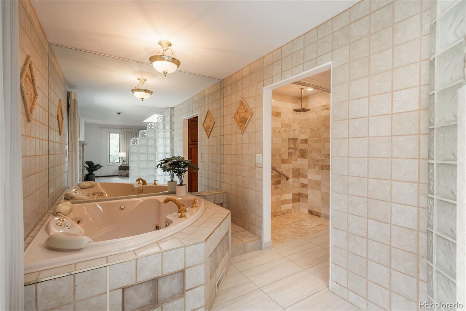 5361 Nassau Circle