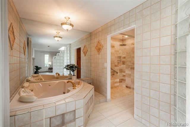5361 Nassau Circle