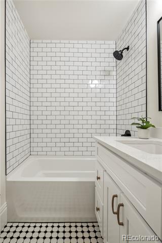 1763 N Williams Street Unit: 102