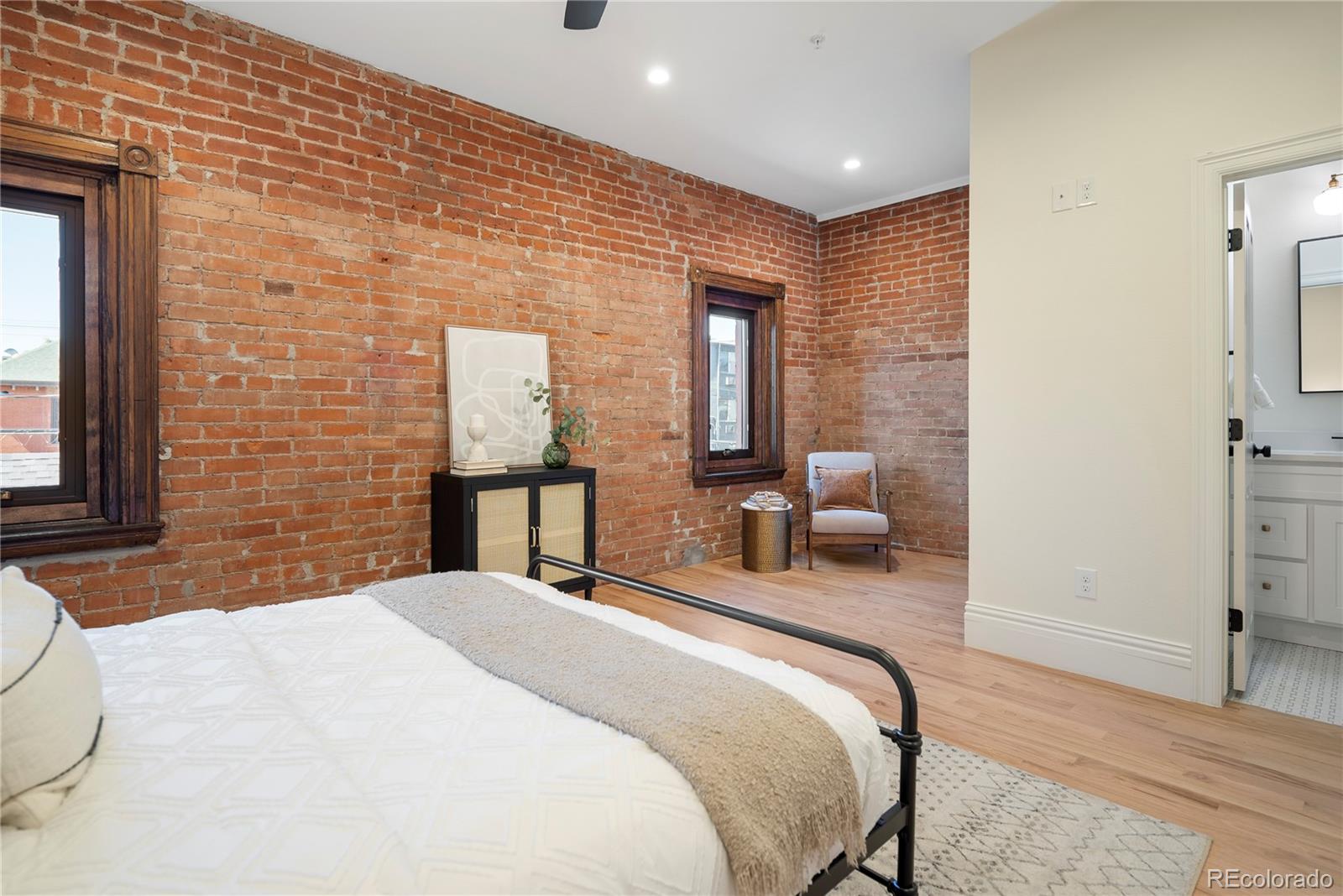 1763 N Williams Street Unit: 202