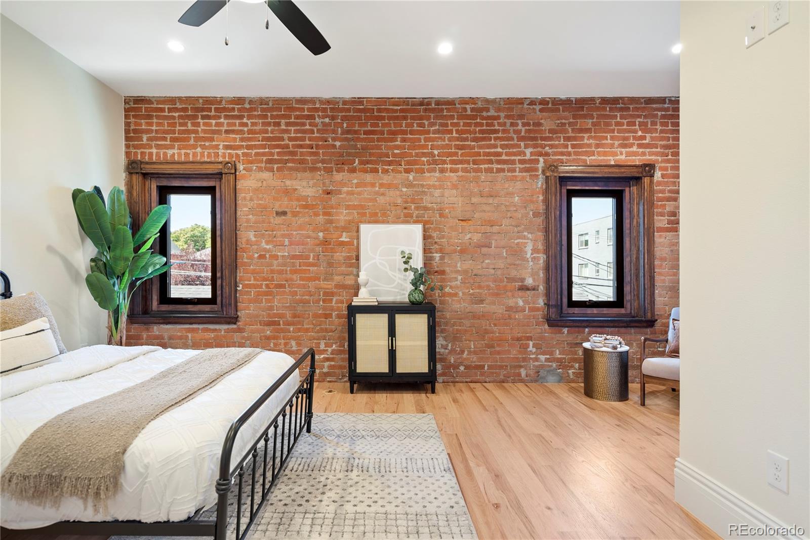1763 N Williams Street Unit: 202