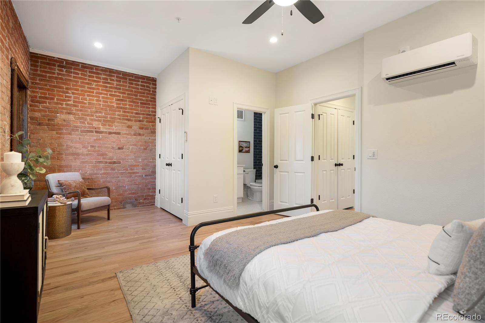 1763 N Williams Street Unit: 202