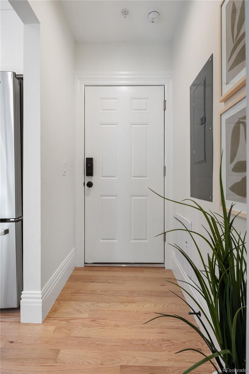 1763 N Williams Street Unit: 201