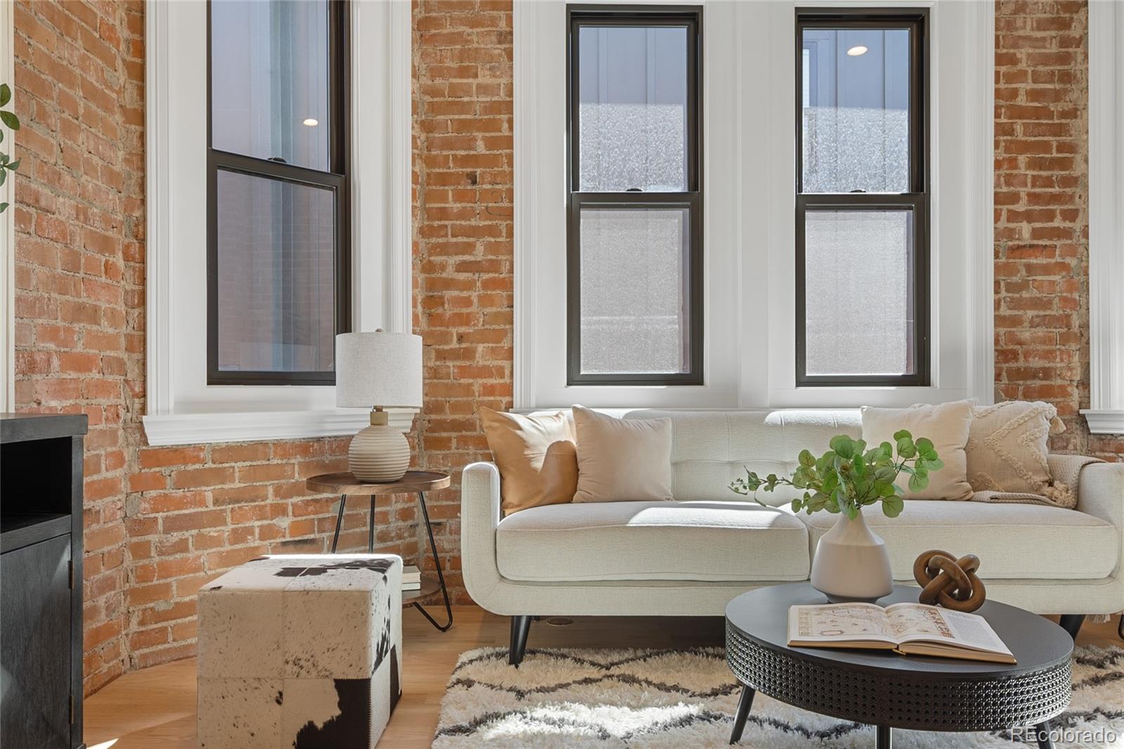 1763 N Williams Street Unit: 201