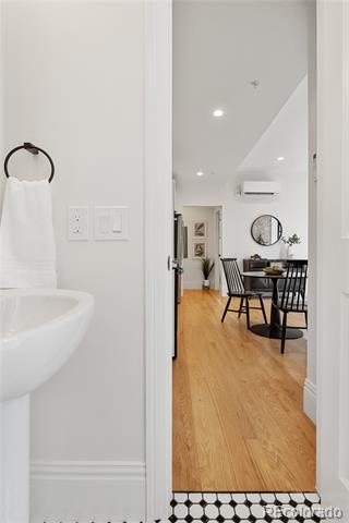 1763 N Williams Street Unit: 201