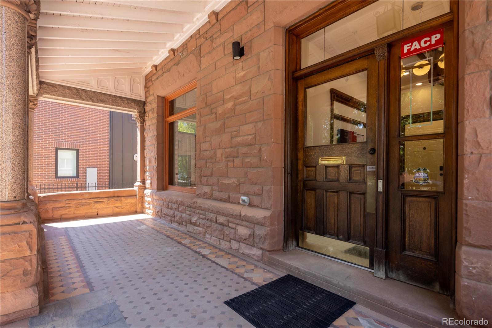 1763 N Williams Street Unit: 201