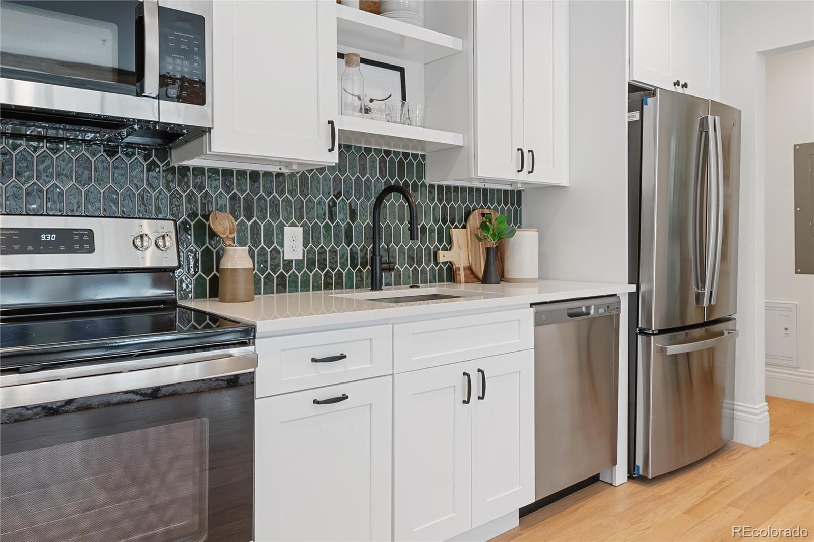 1763 N Williams Street Unit: 201
