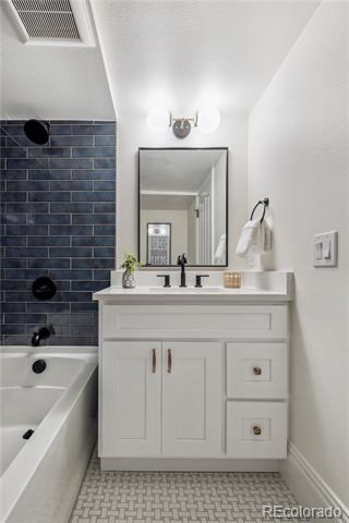 1763 N Williams Street Unit: B2