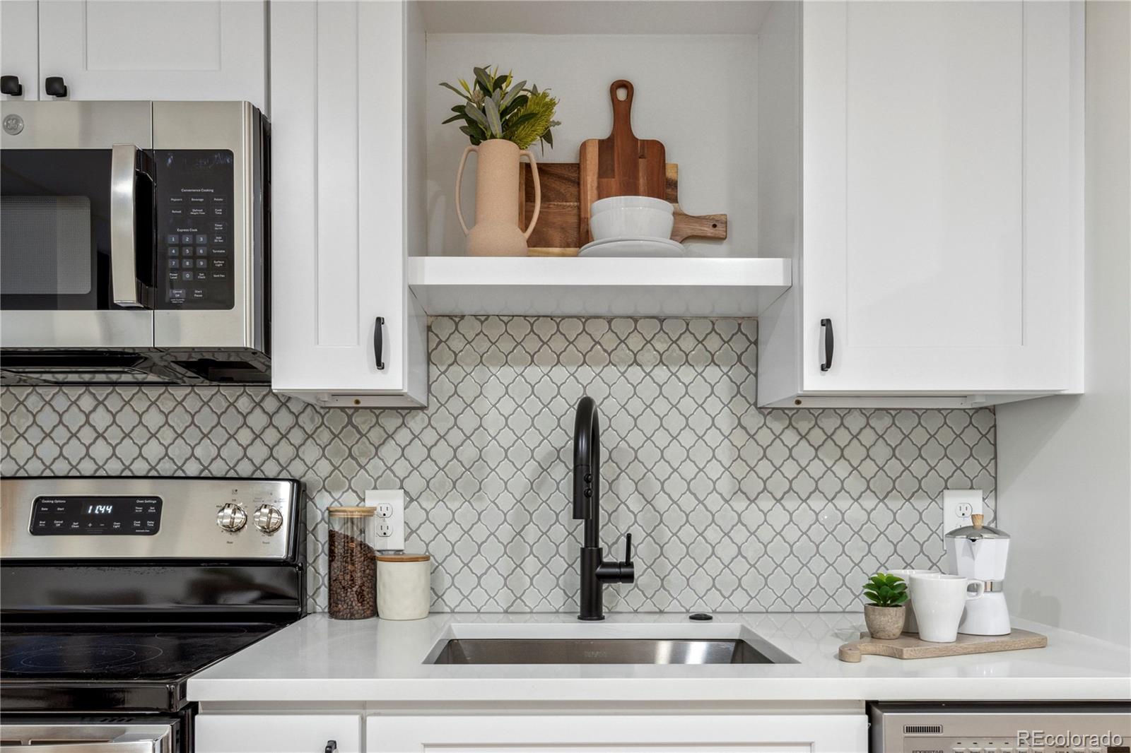 1763 N Williams Street Unit: B2