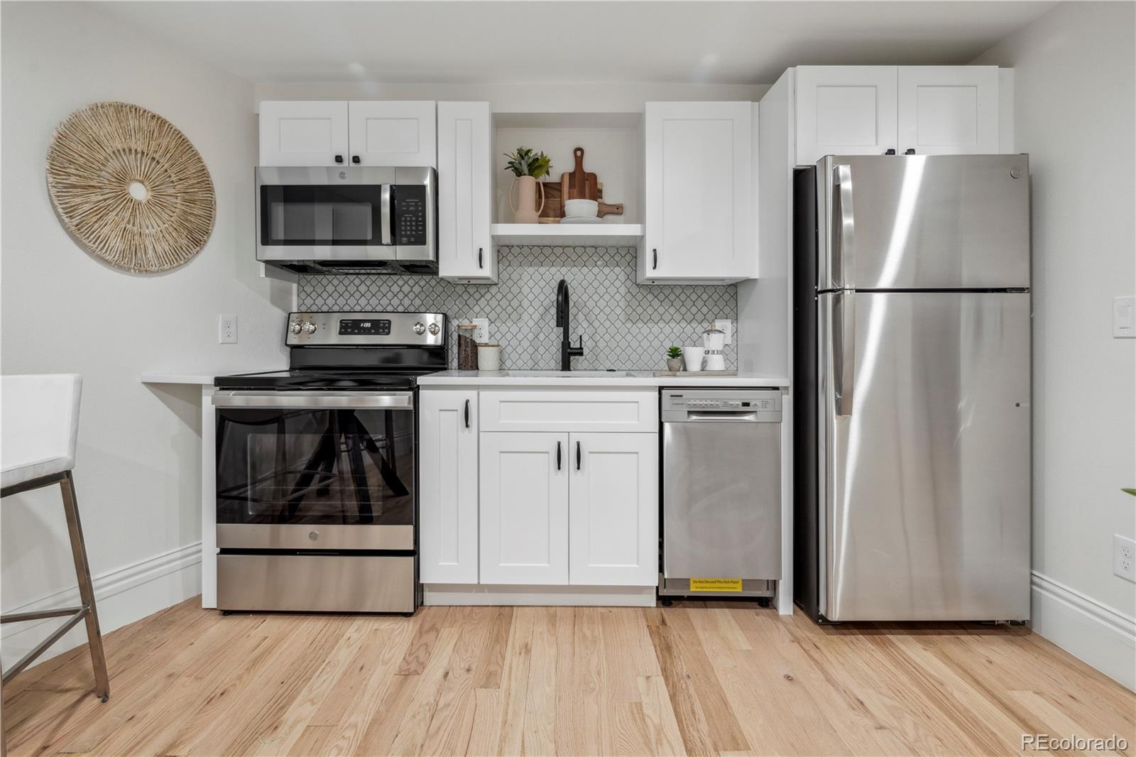 1763 N Williams Street Unit: B2