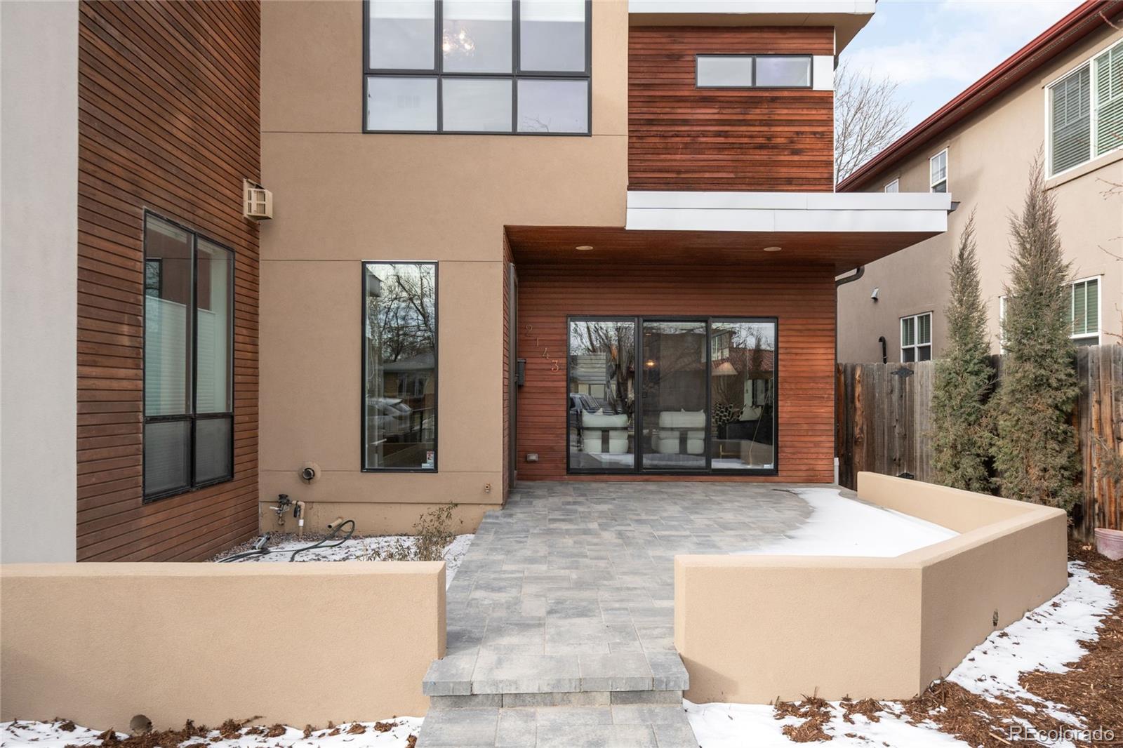 2143 Perry Street