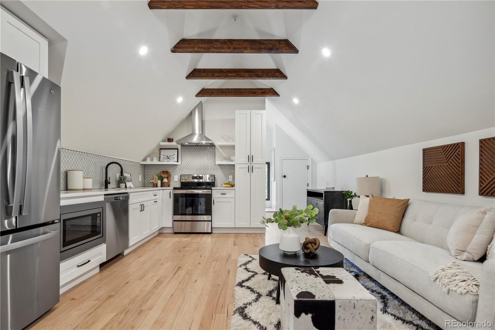 1763 N Williams Street Unit: 301