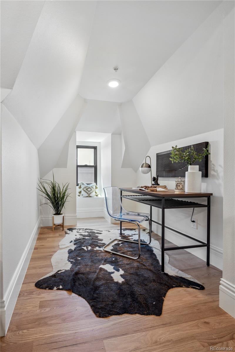 1763 N Williams Street Unit: 301