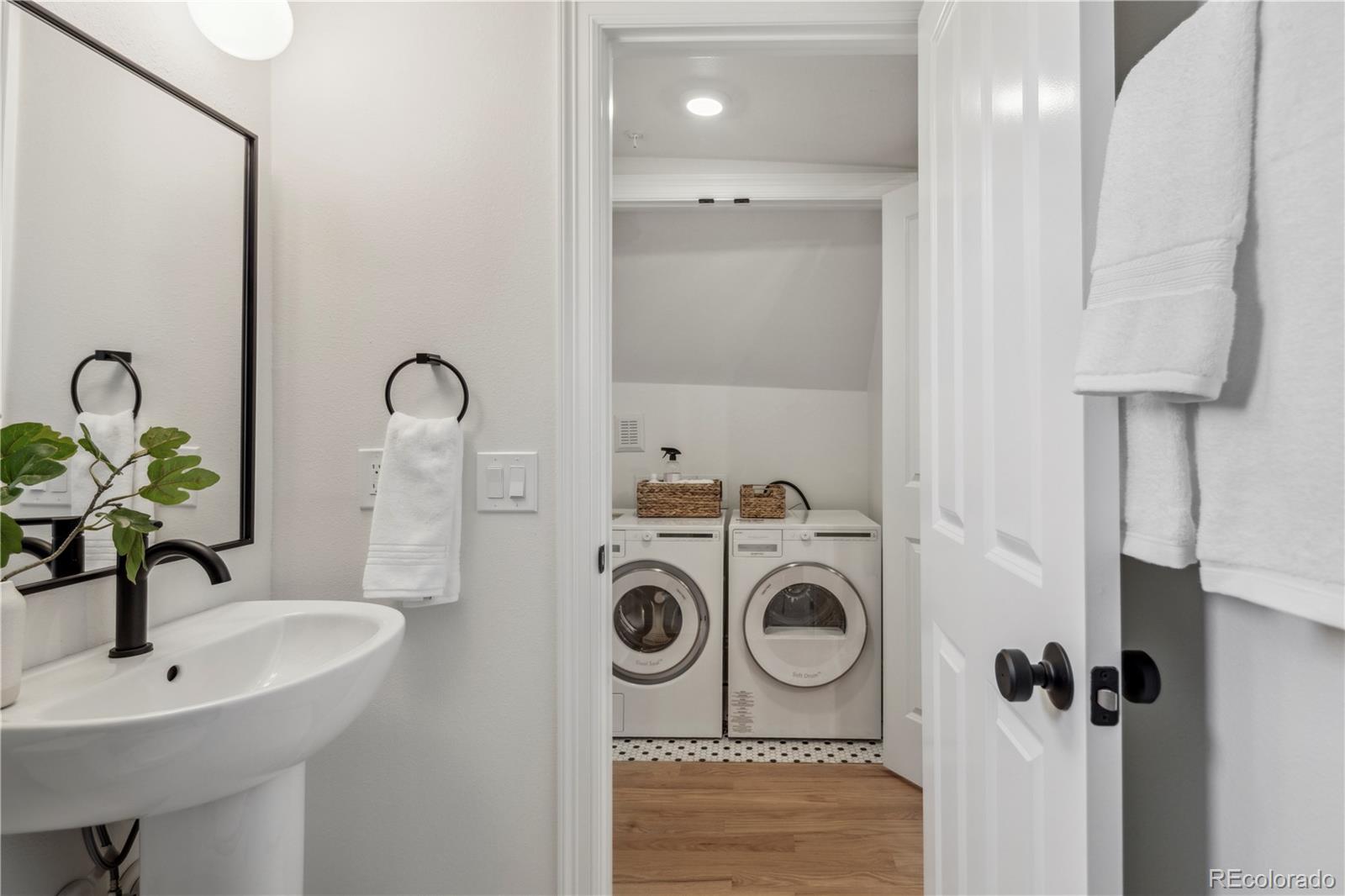1763 N Williams Street Unit: 301