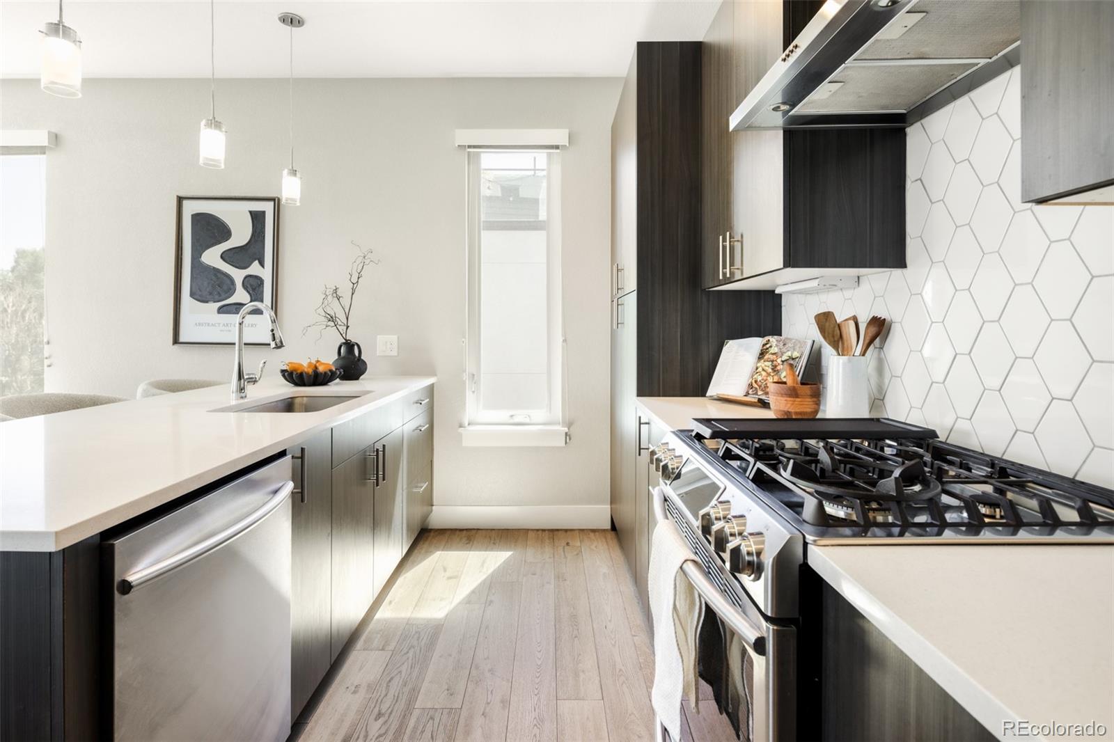 3735 Kalamath Street Unit: 2