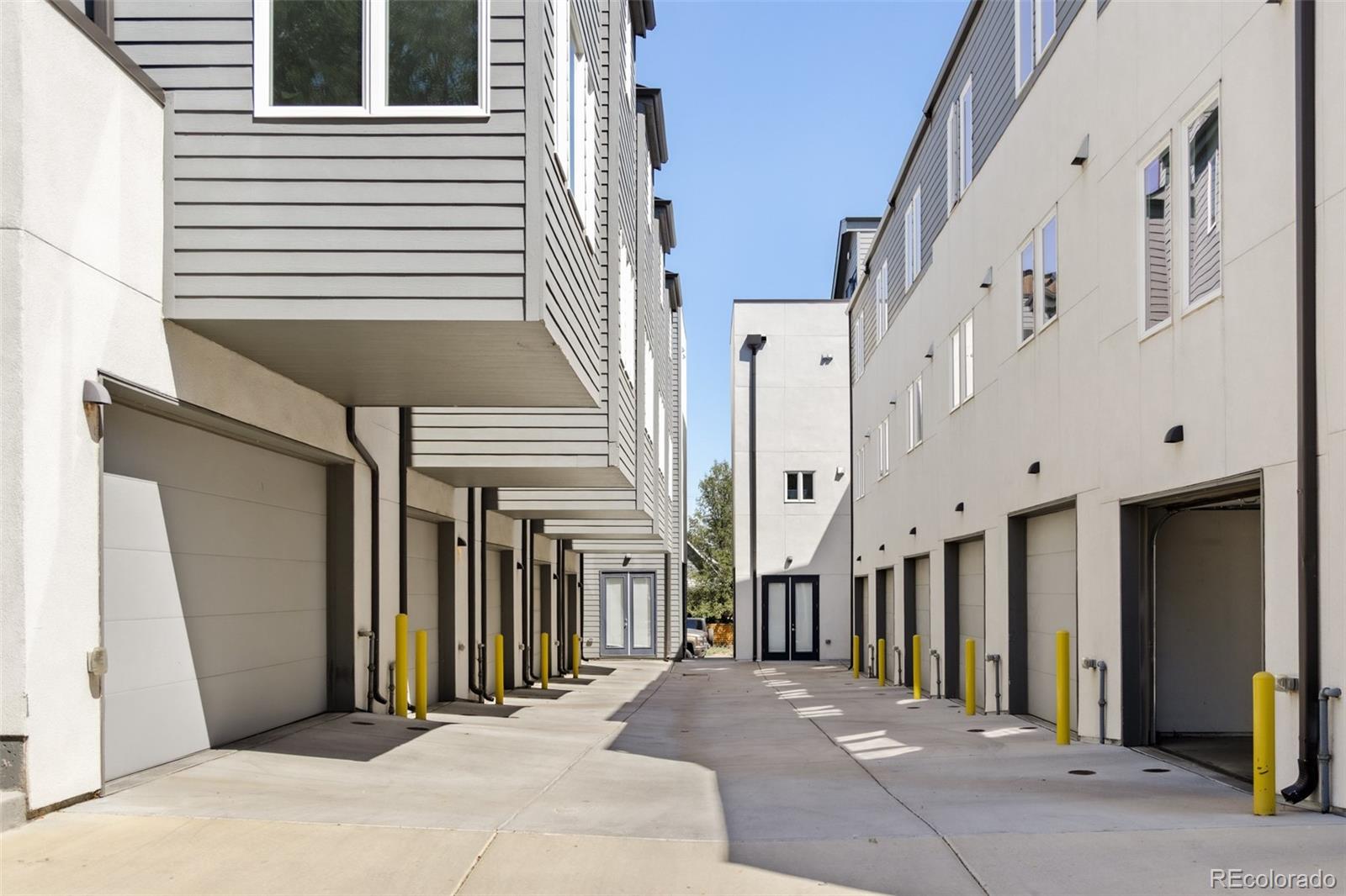 3735 Kalamath Street Unit: 2