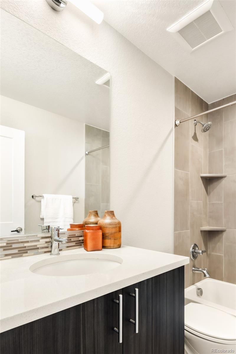 3735 Kalamath Street Unit: 2