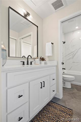 4025 N Jason Unit: 106