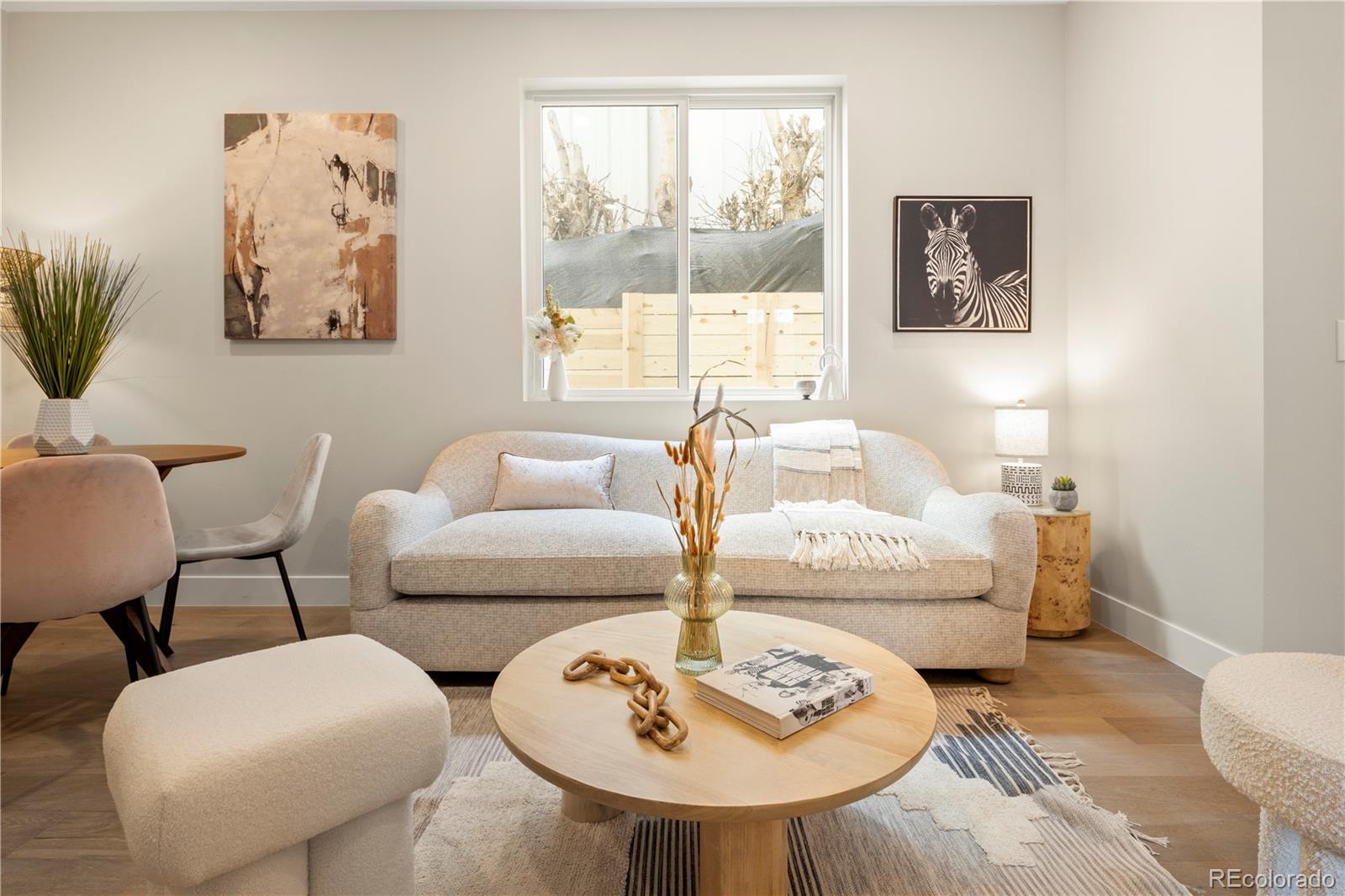 4025 N Jason Unit: 106