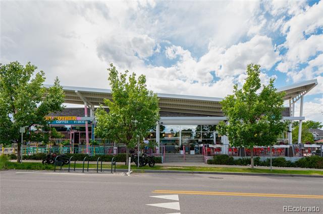 155 S Monaco Street Parkway Unit: 208