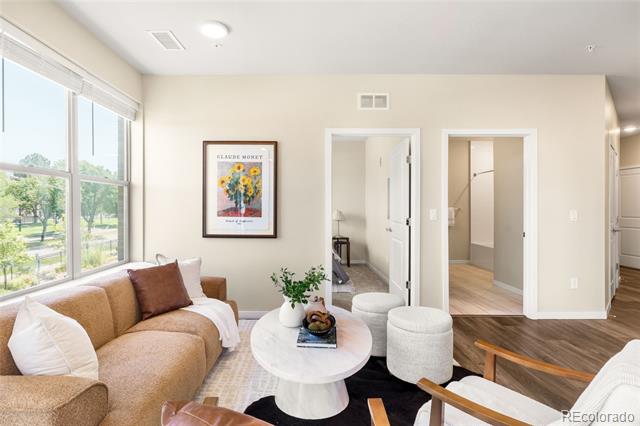 155 S Monaco Street Parkway Unit: 208