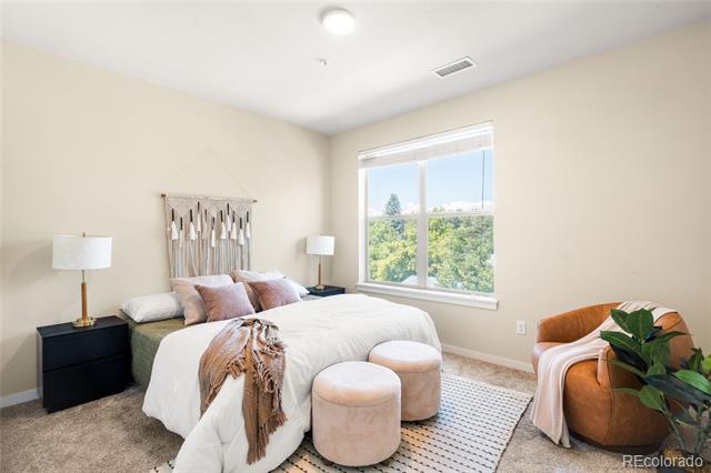 155 S Monaco Street Parkway Unit: 208