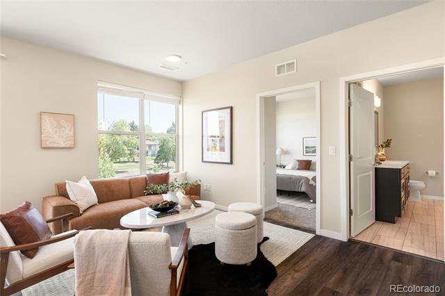 155 S Monaco Street Parkway Unit: 208