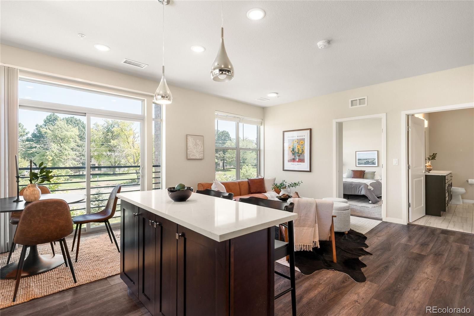 155 S Monaco Street Parkway Unit: 208