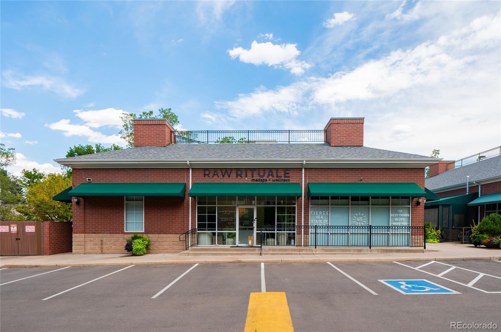 155 S Monaco Street Parkway Unit: 208