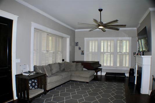 233 N 7th Street