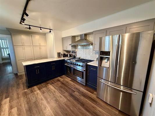 233 N 7th Street