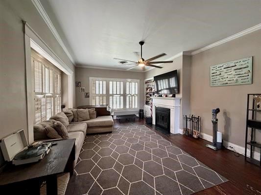 233 N 7th Street