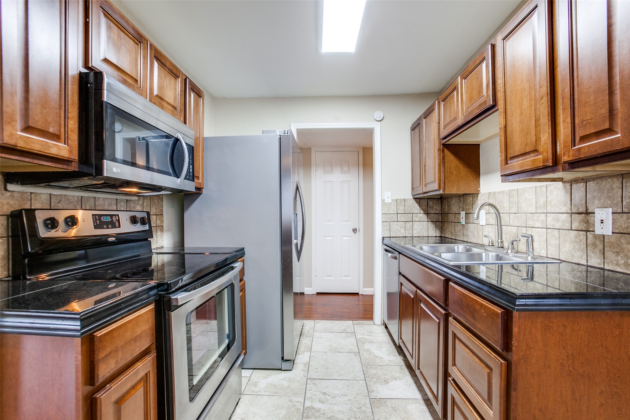 811 Brentwood Lane