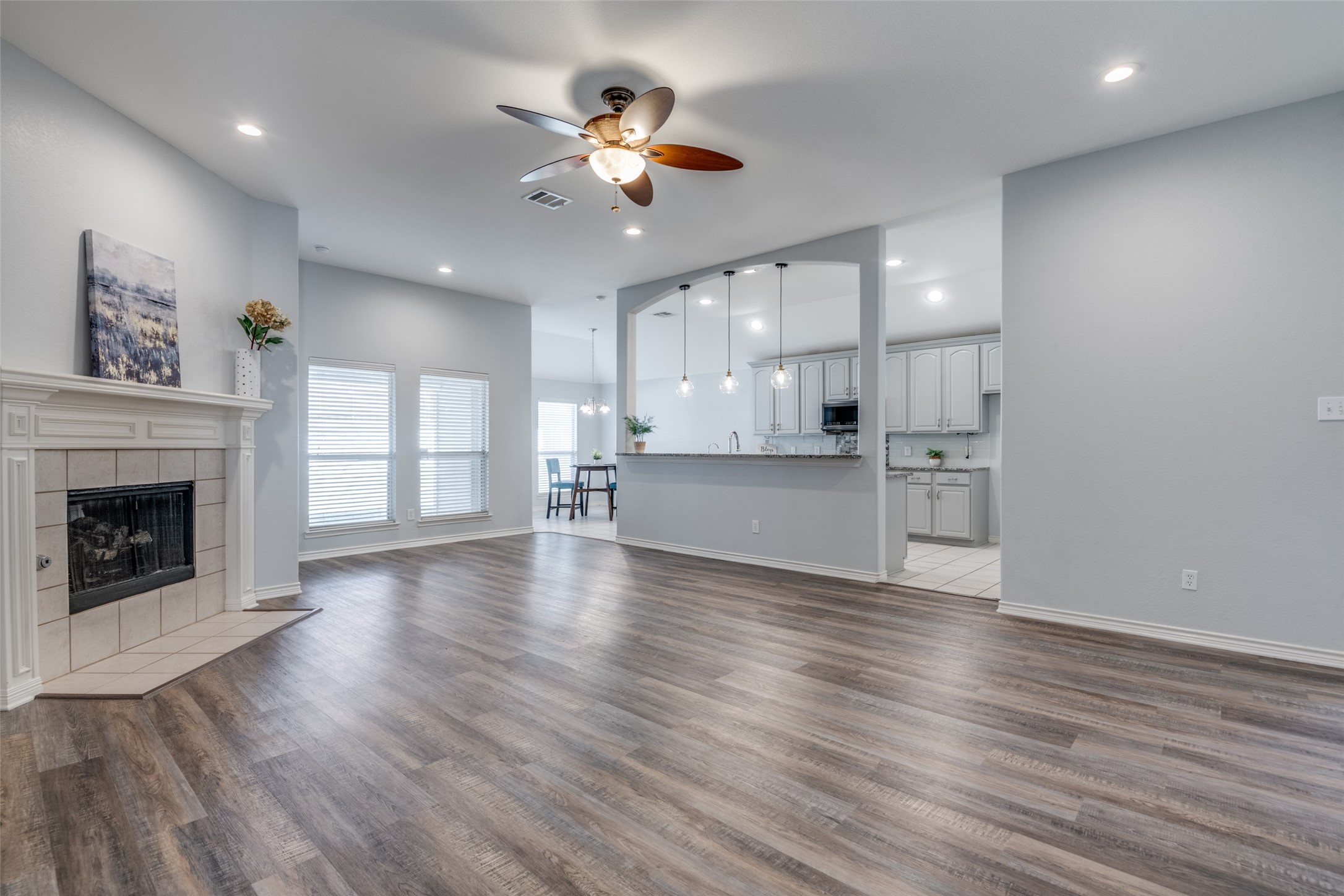 8416 Loma Alta Trail