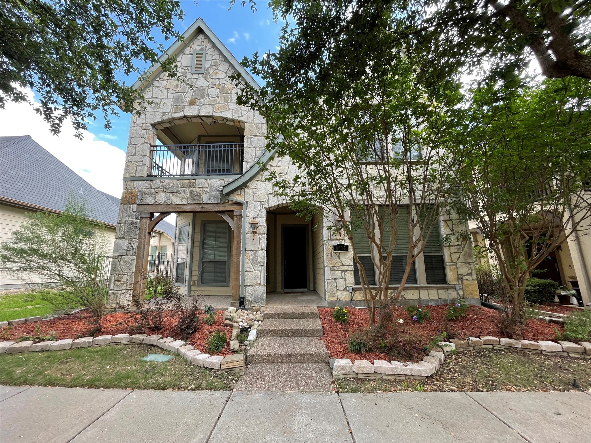 8013 Texian Trail