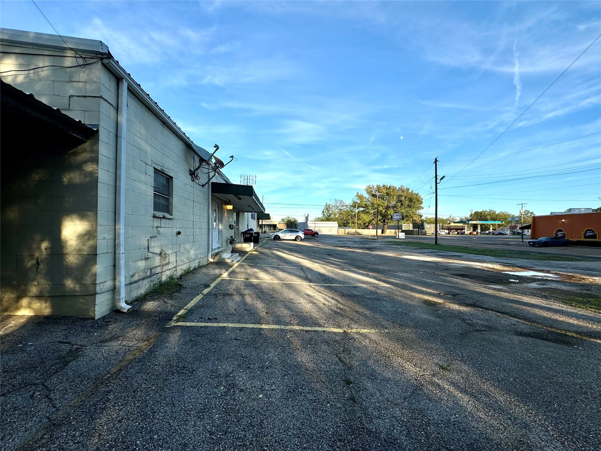 901 Pine Tree Road