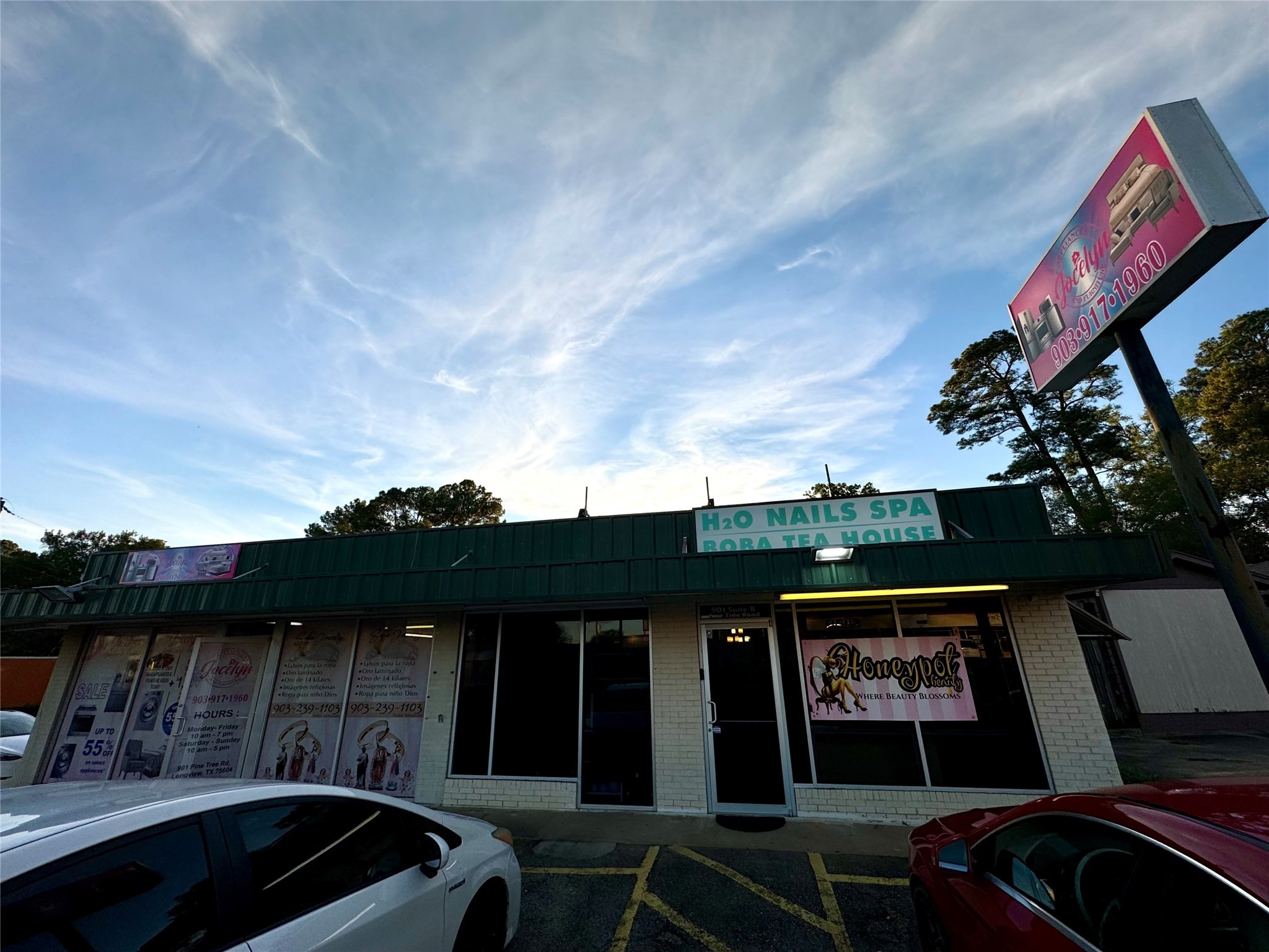 901 Pine Tree Road