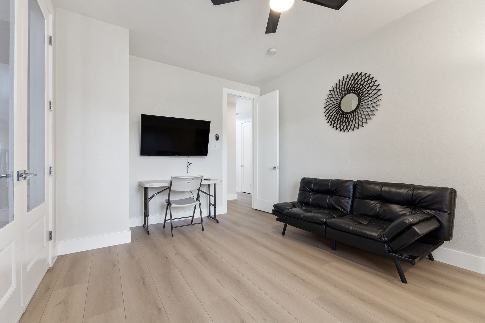 6218 Lincolnshire Lane