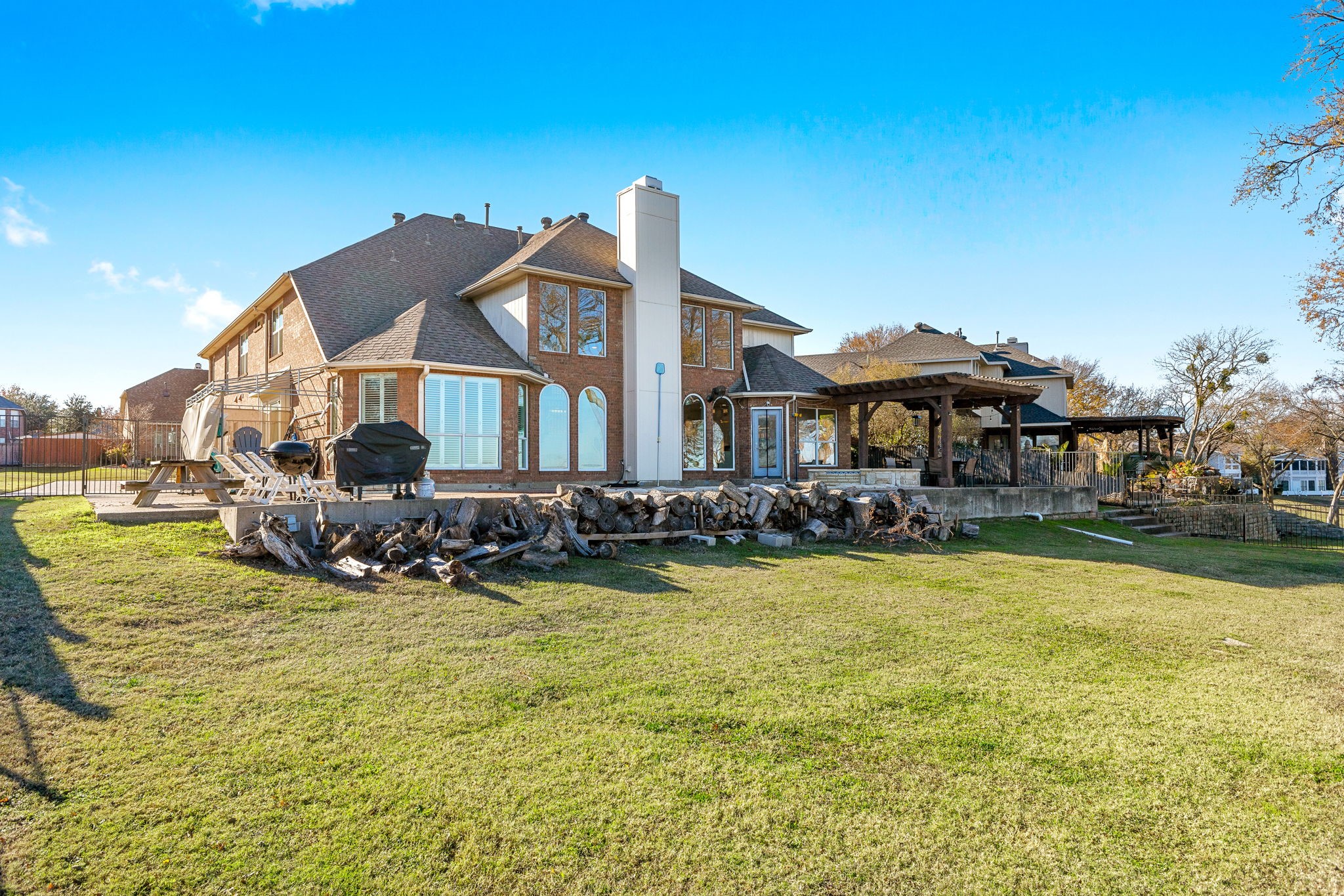 6218 Lincolnshire Lane